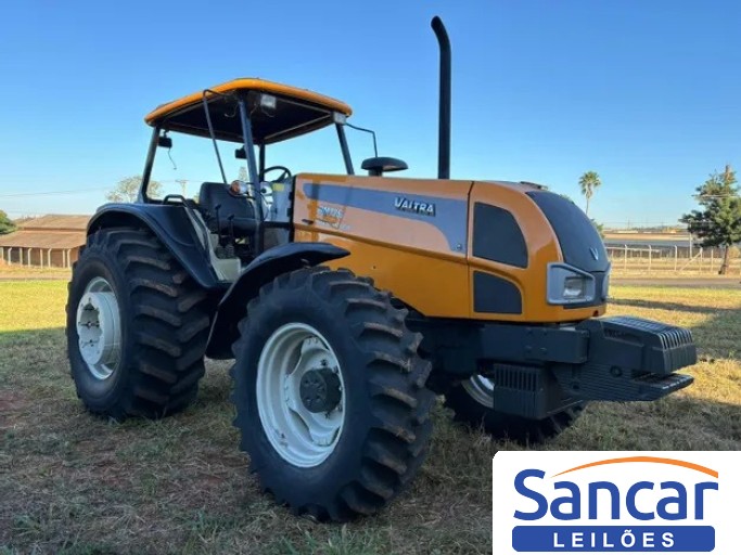 TRATOR VALTRA BM125I 4x4 2015