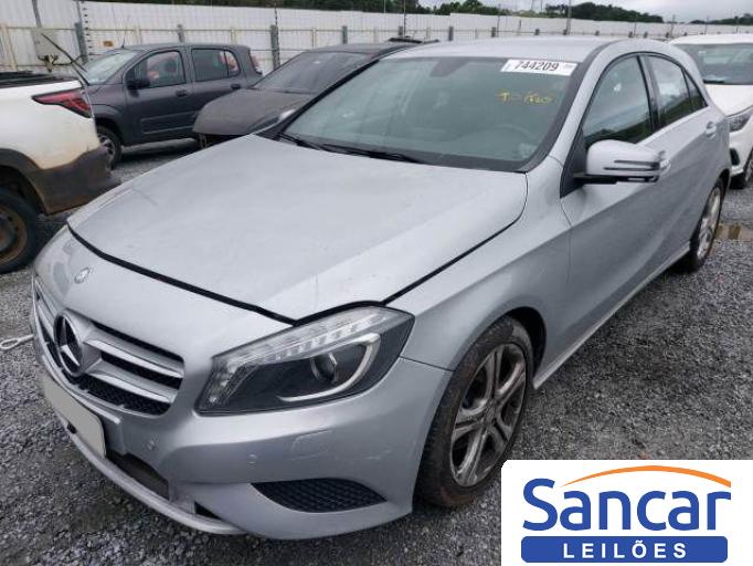 MERCEDES BENZ A200 15/15