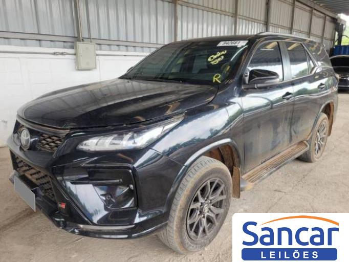 TOYOTA HILUX SW4 22/22