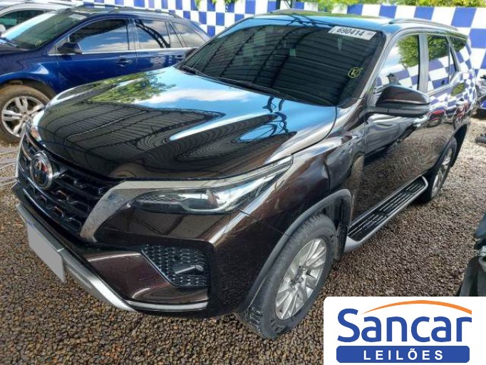 TOYOTA HILUX SW4 21/21